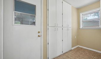 345 Lakeside Dr, Altus, OK 73521