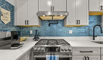 47 Harvest St 4, Boston, MA 02125