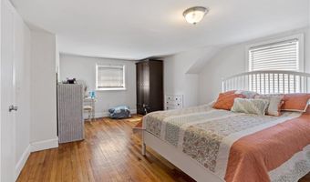 5 St Theresa Ave, Bristol, RI 02809