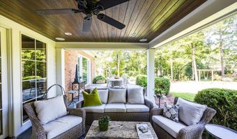 1153 Saint Andrews Dr, Macon, GA 31210