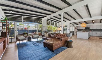 6085 Manukapu Pl, Honolulu, HI 96821