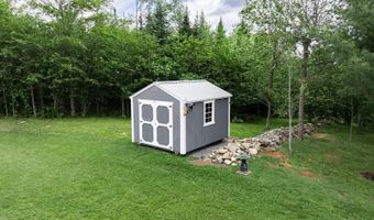 51 Knoll Crest Dr, Bangor, ME 04401