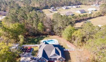 110 Lake Ridge Dr, Baxley, GA 31513