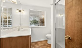 738 Fairway Ct, Ashland, OR 97520