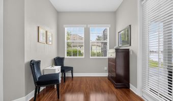 435 MANNS HARBOR Dr, Apollo Beach, FL 33572