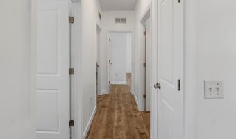 177 Ranier St, Baxley, GA 31513