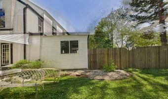 5 Willow Rd, Anderson, IN 46011