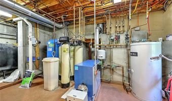 45 Burns Way, East Greenwich, RI 02818