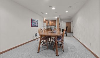 2521 E INGLEWOOD Pl, Appleton, WI 54915