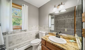 225 Bethmour Rd, Bethany, CT 06524