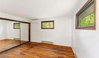 35 Bow Run, Narragansett, RI 02874