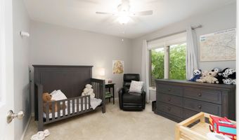 4614 Sawgrass Dr W, Ann Arbor, MI 48108