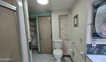 131 Veeder Ln, Bayville, NJ 08721