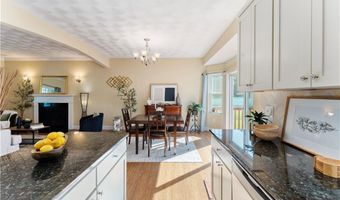 132 Julian Rd, Warwick, RI 02889