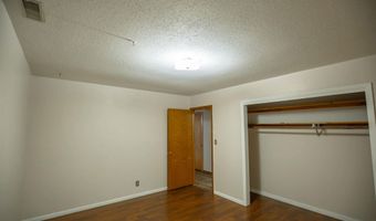 711 E Chubb St, Algona, IA 50511