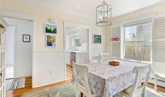 37 Almy St, Newport, RI 02840