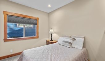 303 S MARINE St, Rockaway Beach, OR 97136
