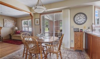 2202 Martin Crest Dr, Akron, OH 44312