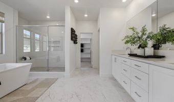 765 Guy Turner Dr, Camarillo, CA 93010