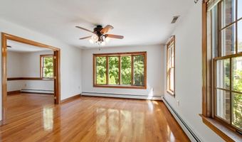 4 Battcock Rd, Billerica, MA 01821