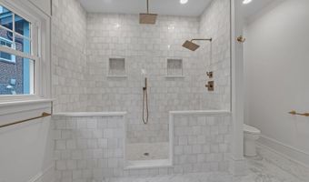 263 NE Oak Hill St, Abingdon, VA 24210
