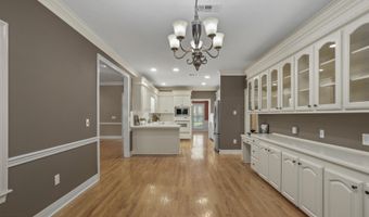 525 Ridge Cir, Brandon, MS 39047