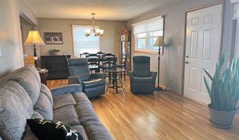 729 S 16th St, Bismarck, ND 58504