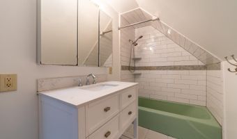 1092 NH RT 175, Campton, NH 03223
