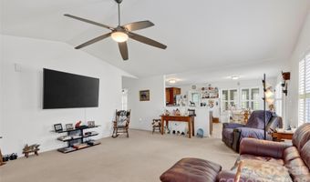 627 Smokehouse Ln, Albemarle, NC 28001