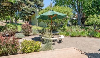 63330 South Rd, Bend, OR 97703