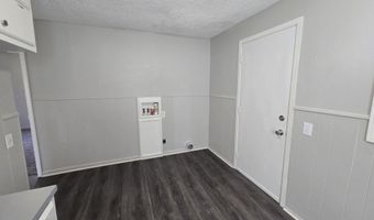 213 W College St, Aurora, MO 65605