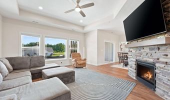 15 Kodak Ln, Angola, IN 46703