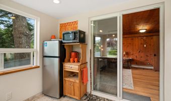 905 BARBRA Ln, Brookings, OR 97415
