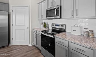 1065 Queensland Ln, Ayden, NC 28513