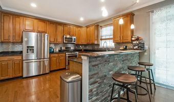 2429 S FRONT St, Allentown, PA 18103