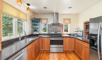 6 Colonial Cir, Alloway, NJ 07418