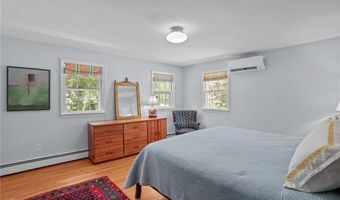 30 Stone Ridge Dr, East Greenwich, RI 02818