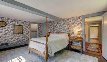 121 Sunset Ln, Berlin, CT 06037