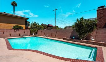 500 N Meadowbrook Pl, Anaheim, CA 92801
