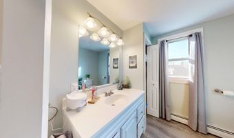 2043 N Belfast Ave, Augusta, ME 04330