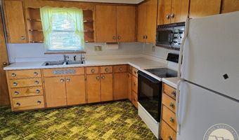 414 S 8th St E, Baker, MT 59313
