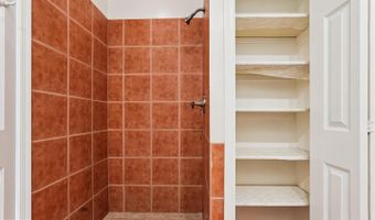 7213 SWANSONG Way, Bethesda, MD 20817