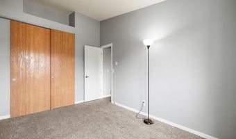 7632 157th St W 308, Apple Valley, MN 55124