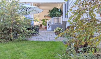 4 Spinnaker Dr, East Providence, RI 02915