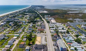413 W Fort Macon Rd, Atlantic Beach, NC 28512