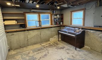 105 Windsor Ave, Augusta, ME 04330