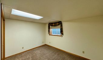 1102 11th Ave, Britton, SD 57430