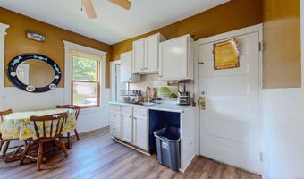 174 Fairview Ave, Bridgeport, CT 06606