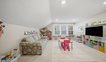 321 Crest Ln, Adams Twp., PA 16046