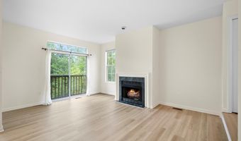 44226 MOSSY BROOK Sq, Ashburn, VA 20147